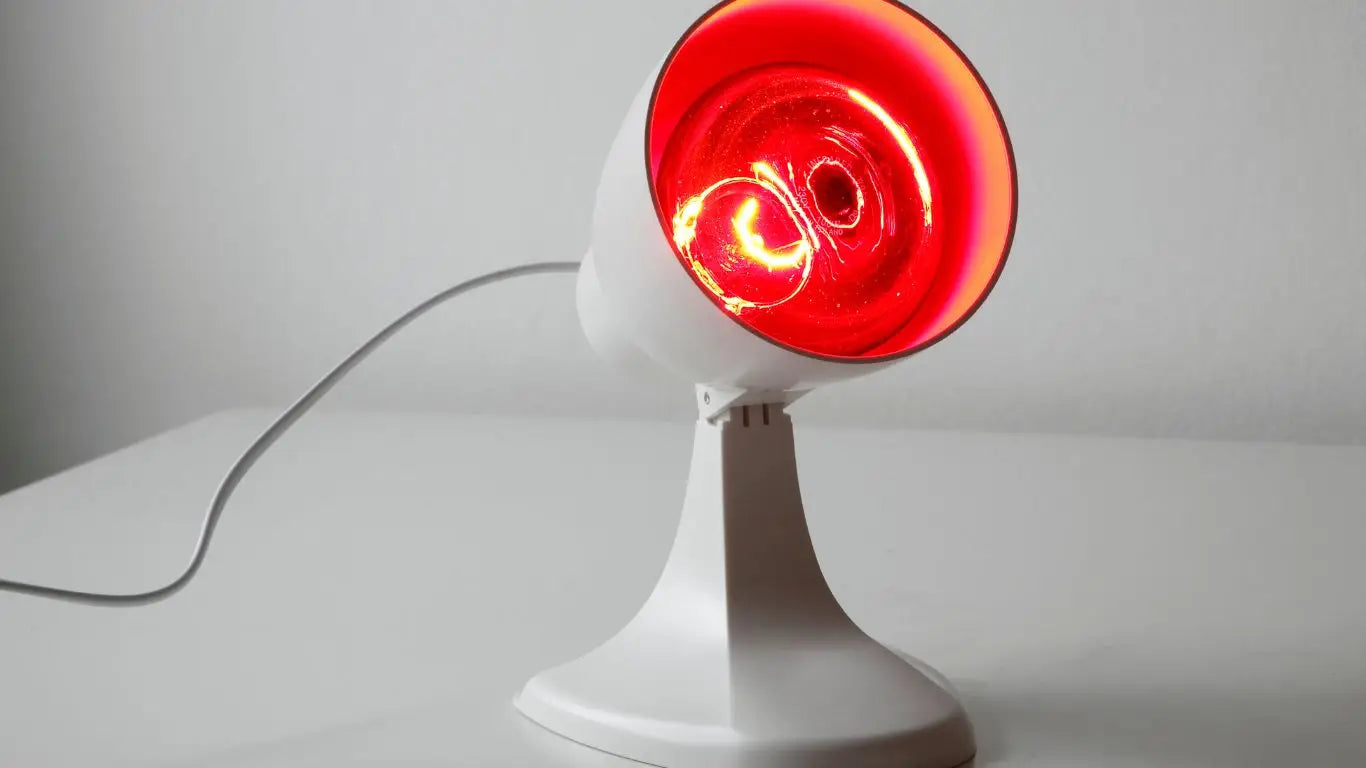 Weißes Infrarot-Heatlampenlicht in der Sammlung Kosmetische Lampen als Heil- und Wellnessgerät