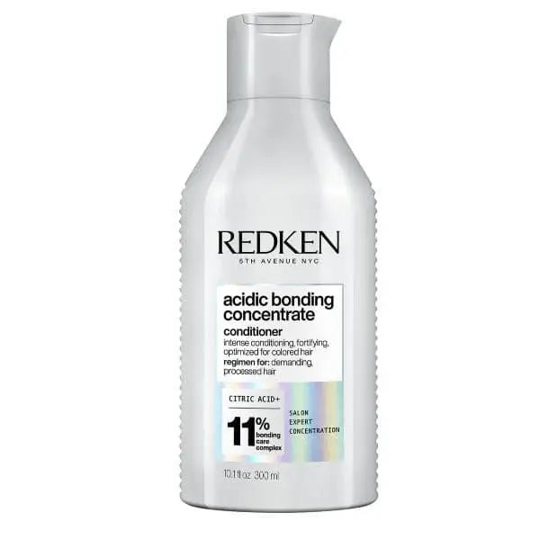 Redken Acidic Bonding Concentrate Conditioner Flasche für intensive Haarpflege