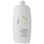 Weiße Flasche des Alfaparf Milano Semi di Lino Diamond Illuminating Low Shampoos