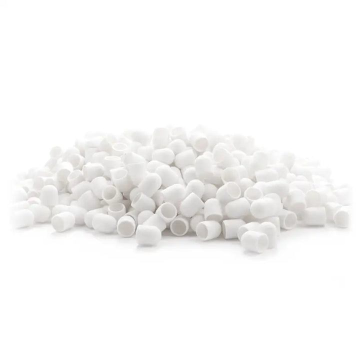 Haufen weiße Kunststoffpellets für Exo Schleifhülse 10mm/80 500 St Hard Cap Weiß