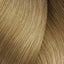 Sanfte hellbraune Haarsträhnen mit L’Oréal Professionnel Dialight Haartönung