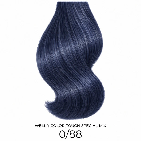 Wella Color Touch Special Mix 0/88 – Haarfarbmuster auf weißem Hintergrund