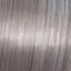 Gerade, silbergraue Haarsträhnen mit Wella Shinefinity Zero Lift Glaze